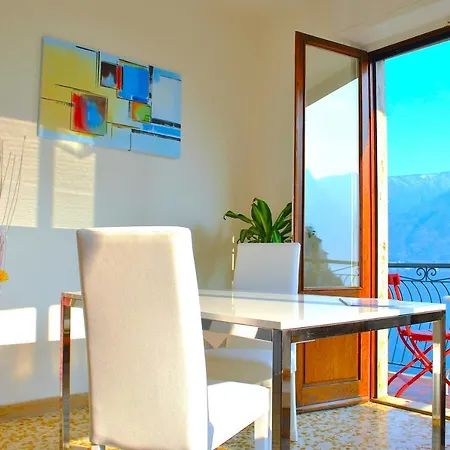 The Palm With Balcony And View