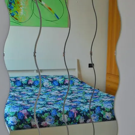 The Palm With Balcony And View Sala Comacina