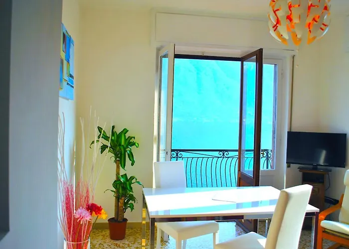 아파트 The Palm With Balcony And View